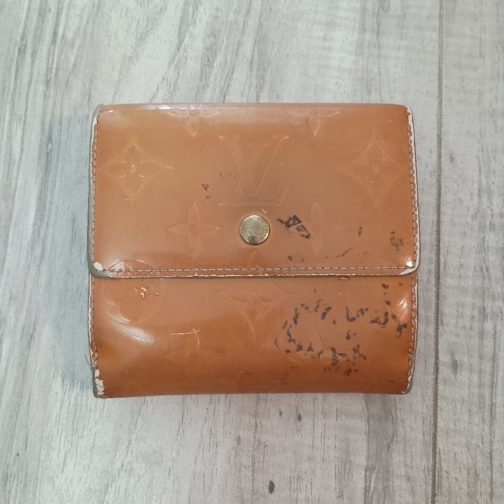 Louis Vuitton ELISE Wallet Clutch  Vernis